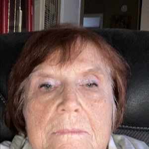 Meet your Posher, Beverly